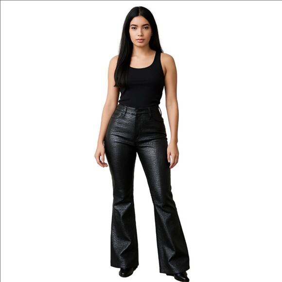 Pretty Little Thing Black Snakeskin Print Bootcut Pants Size 10 - Picture 1 of 5